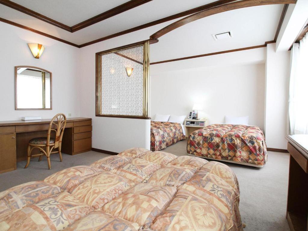 Neyagawa Trend Hotel Osaka Luaran gambar