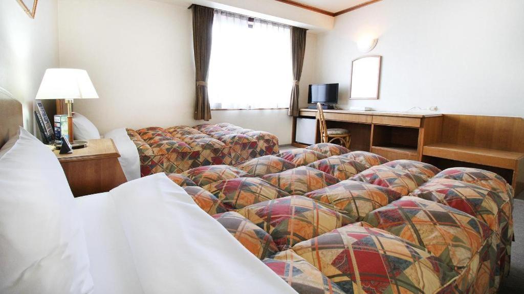 Neyagawa Trend Hotel Osaka Luaran gambar