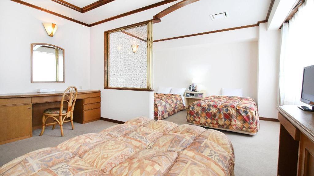 Neyagawa Trend Hotel Osaka Luaran gambar